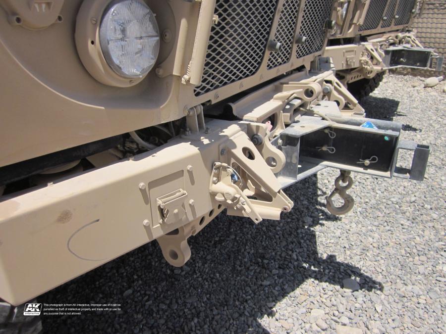 Детали экстерьера Oshkosh M-ATV 2009 года  (фото 450 из 676)